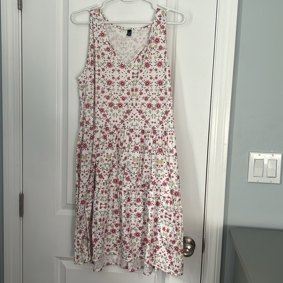 Women's Summer Casual Dress Sweet & Cute V-Neck - Picture 3 of 6